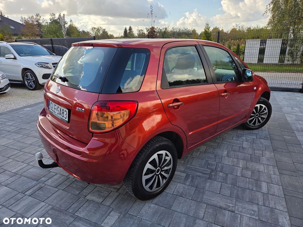 Suzuki SX4 1.9 DDiS DPF Streetline 4x2 Club - 10