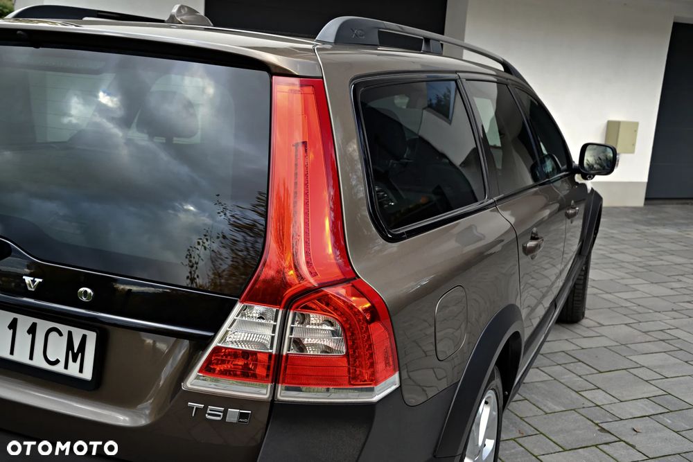 Volvo XC 70 T5 AWD Summum - 15