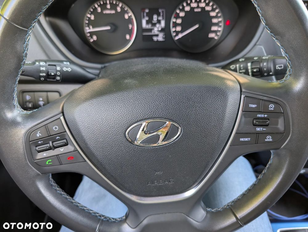 Hyundai i20 - 23