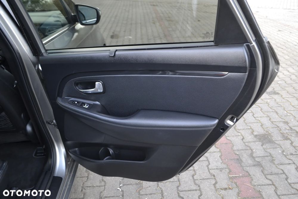 Kia Carens 1.7 CRDi Business Line 7os - 22