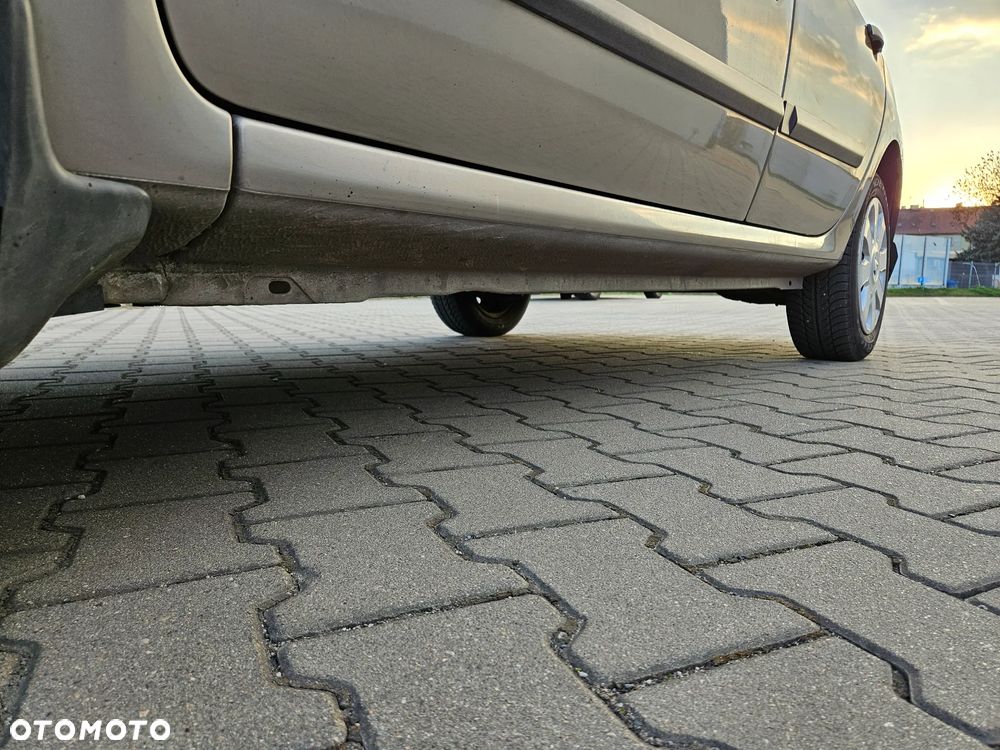 Renault Thalia 1.4 16V All Inclusive - 25