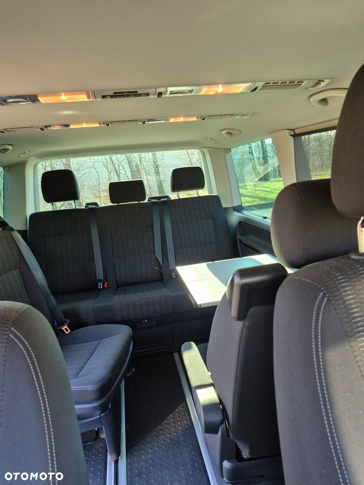 Volkswagen Multivan - 15