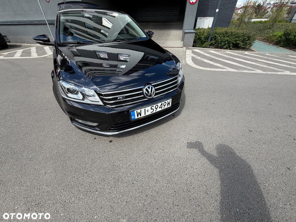 Volkswagen Passat 2.0 TDI Highline R-Style DSG - 4
