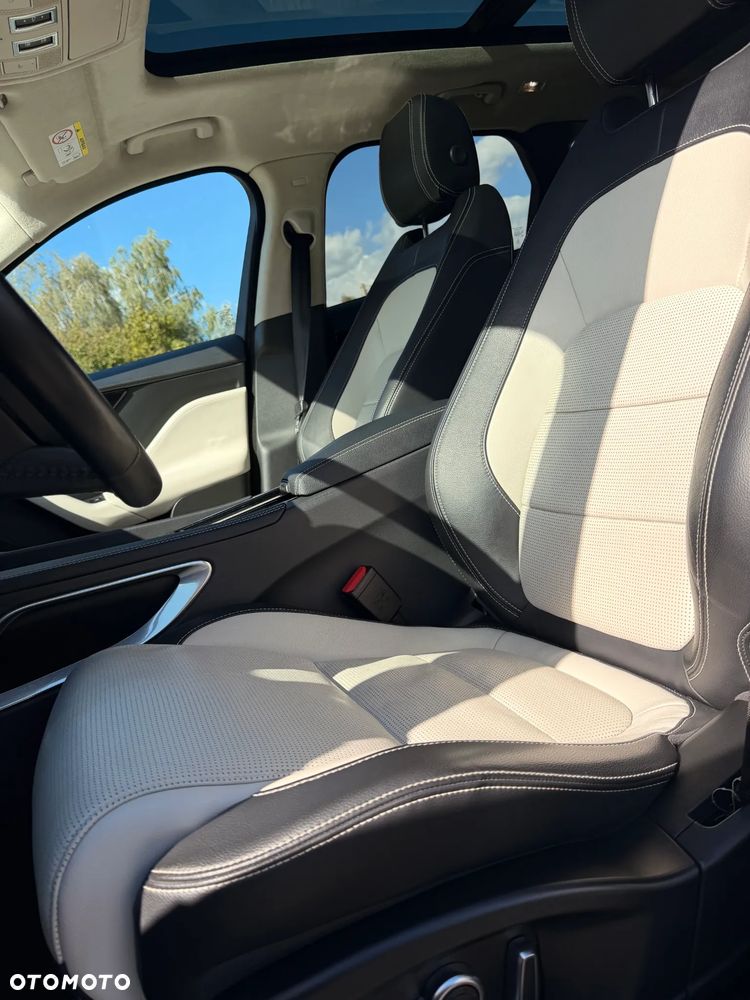Jaguar F-Pace 2.0 i4D AWD R-Sport - 13