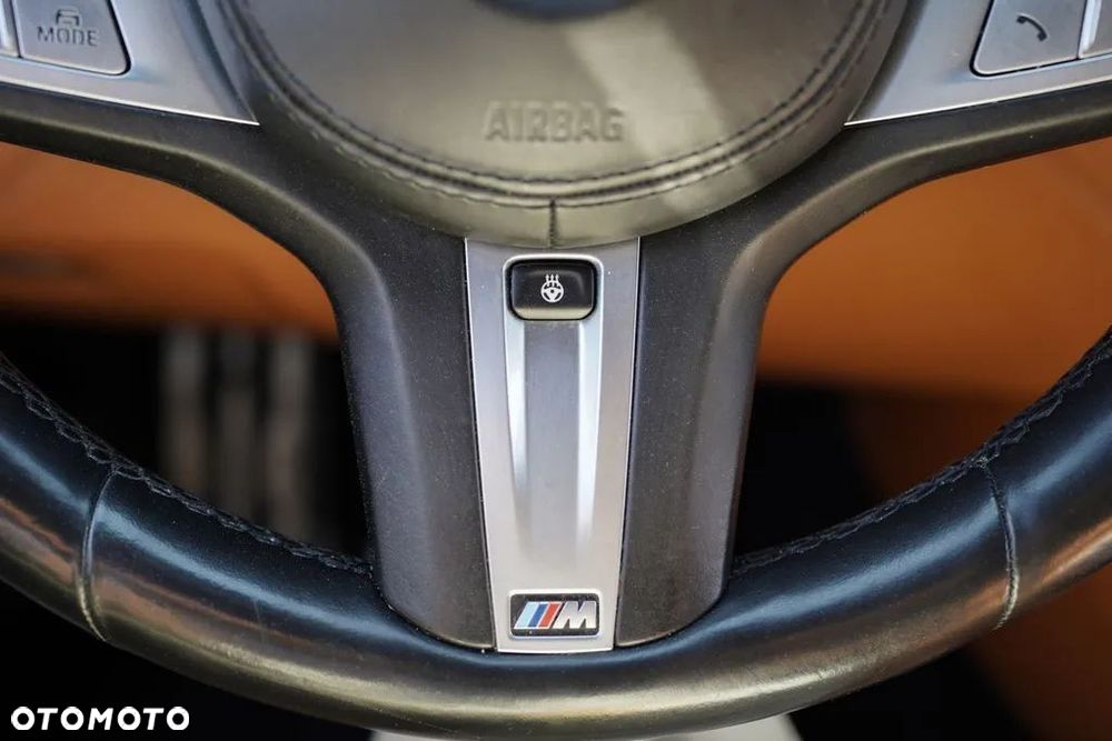 BMW Seria 7 740i - 33