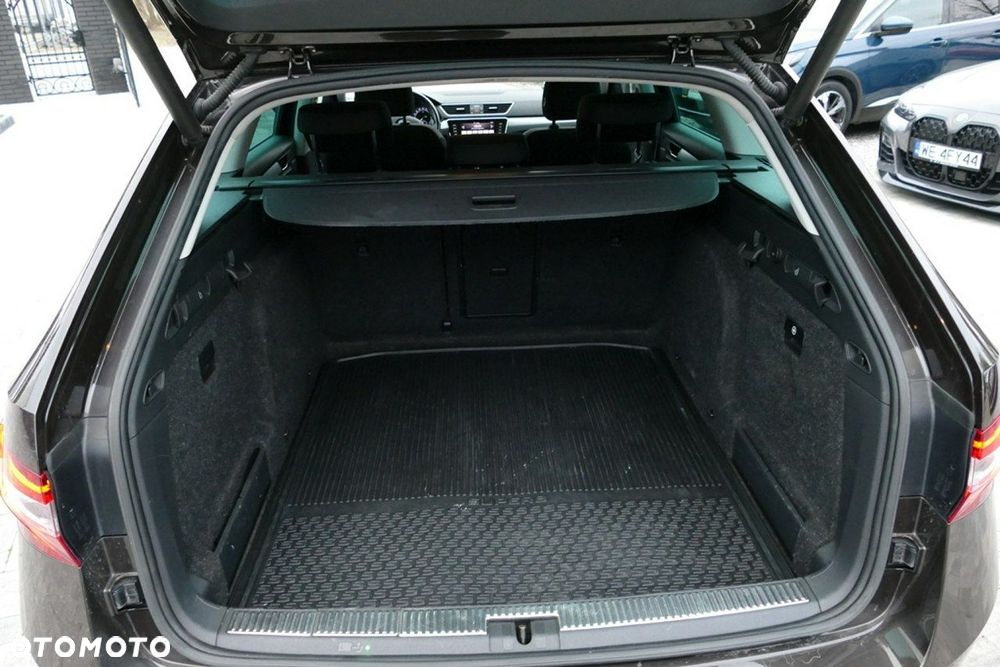 Skoda Superb - 35