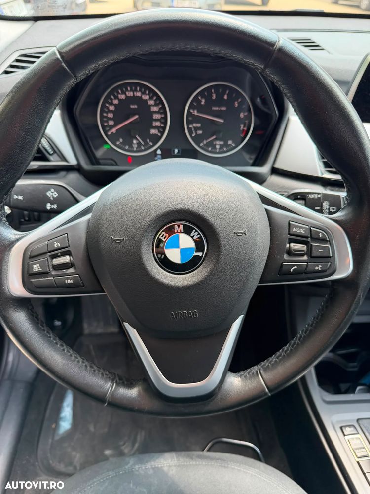 BMW X1 - 10
