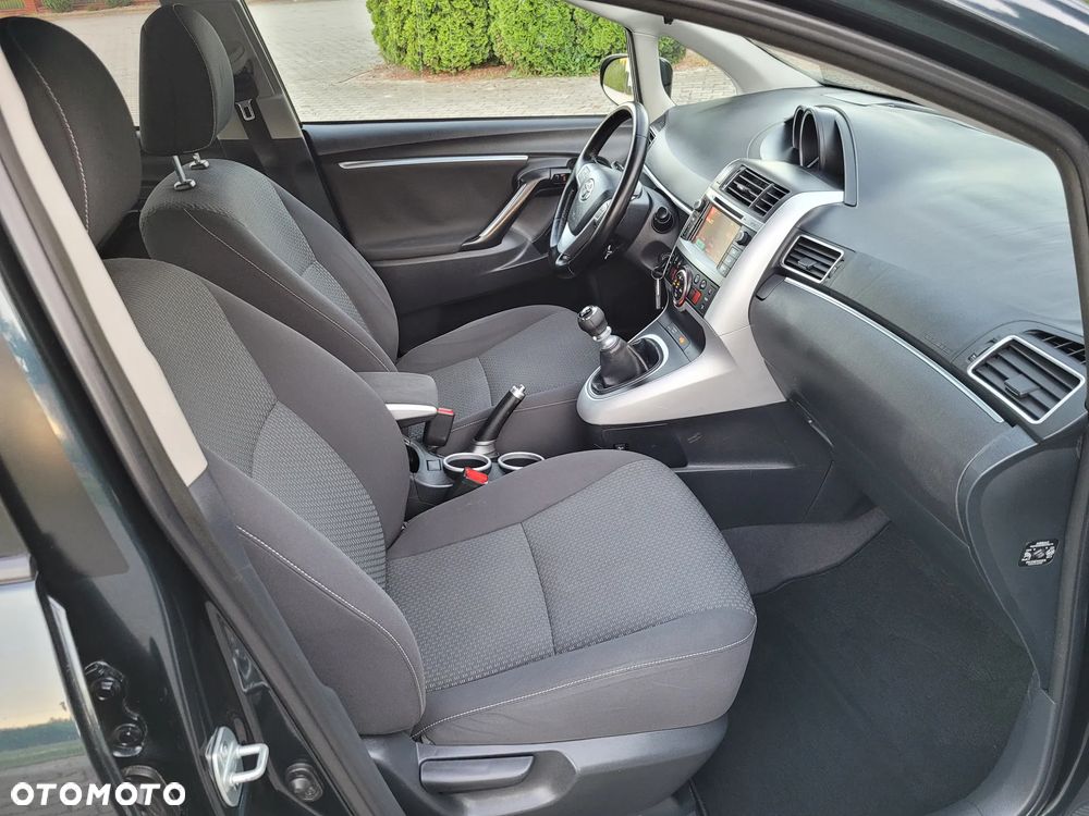 Toyota Verso 2.0 D-4D Executive - 27