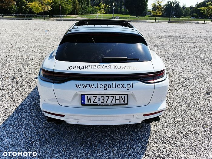 Porsche Panamera 4 E-Hybrid - 9