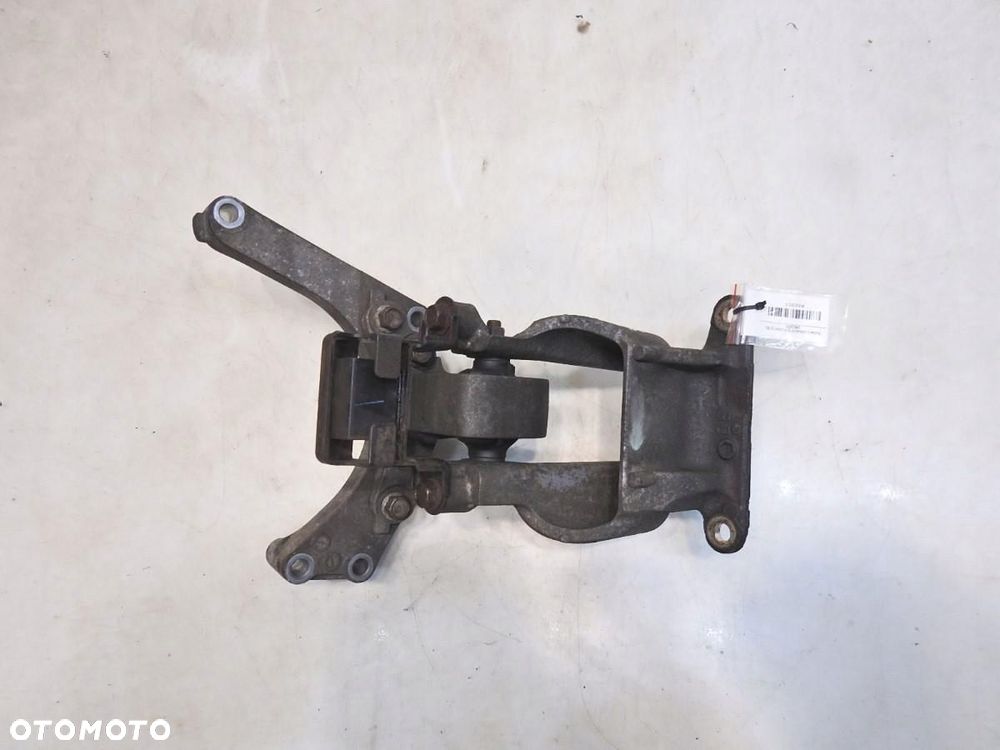 ŁAPA PODUSZKA SILNIKA SUBARU LEGACY V 2.0 D - 6