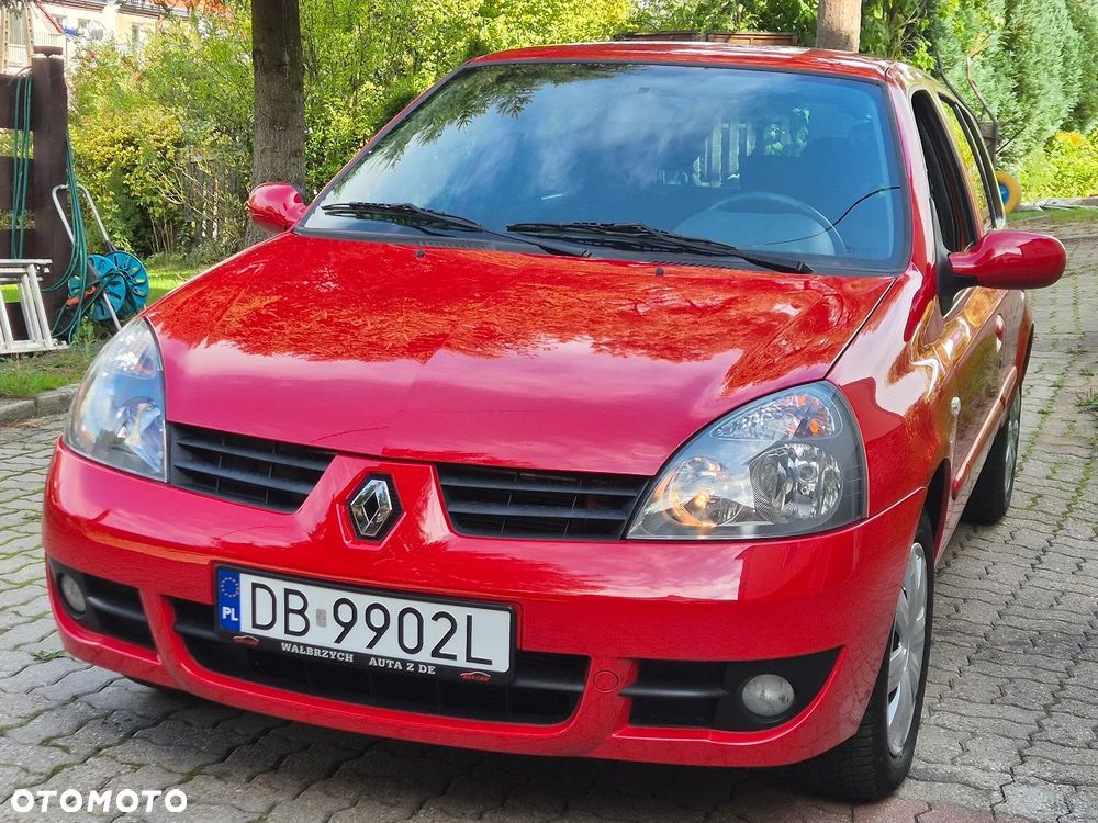 Renault Clio - 10