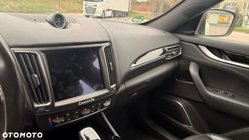 Maserati Levante Q4 - 8