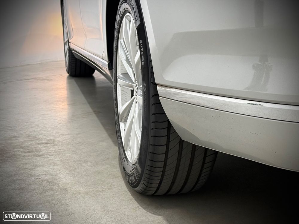 VW Passat 2.0 TDI Highline - 42
