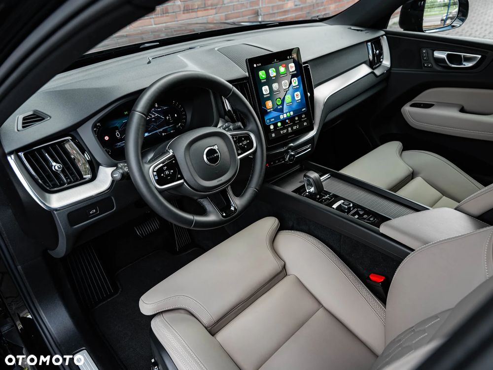 Volvo XC 60 B5 B AWD Ultimate Bright - 23