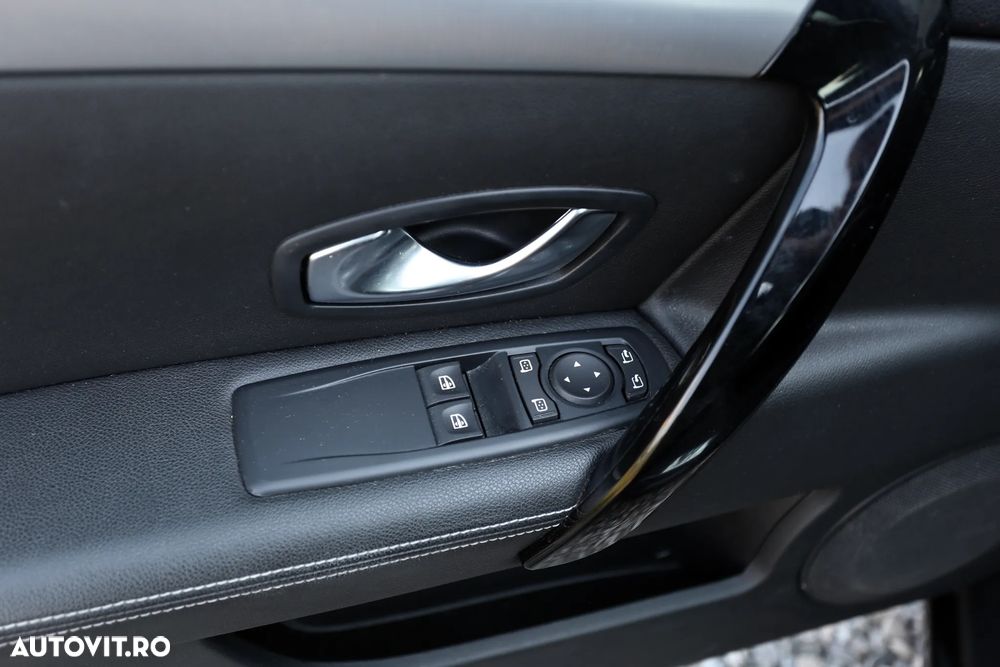 Renault Laguna dCi 175 FAP Aut. GT - 11