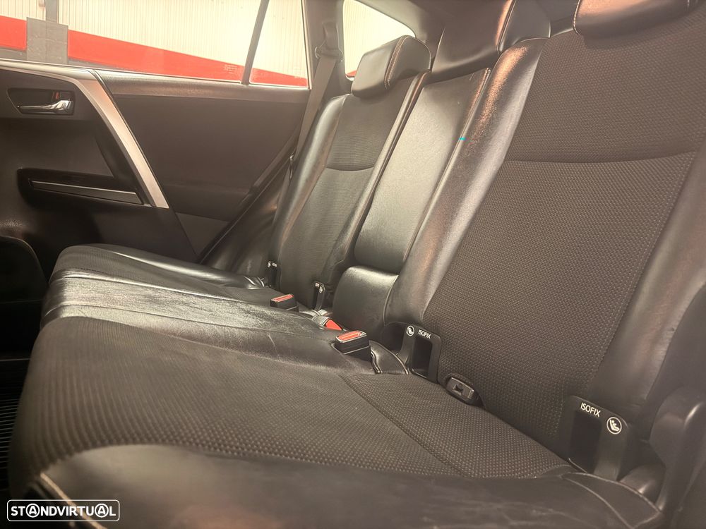 Toyota RAV4 2.0 D-4D Comfort - 7