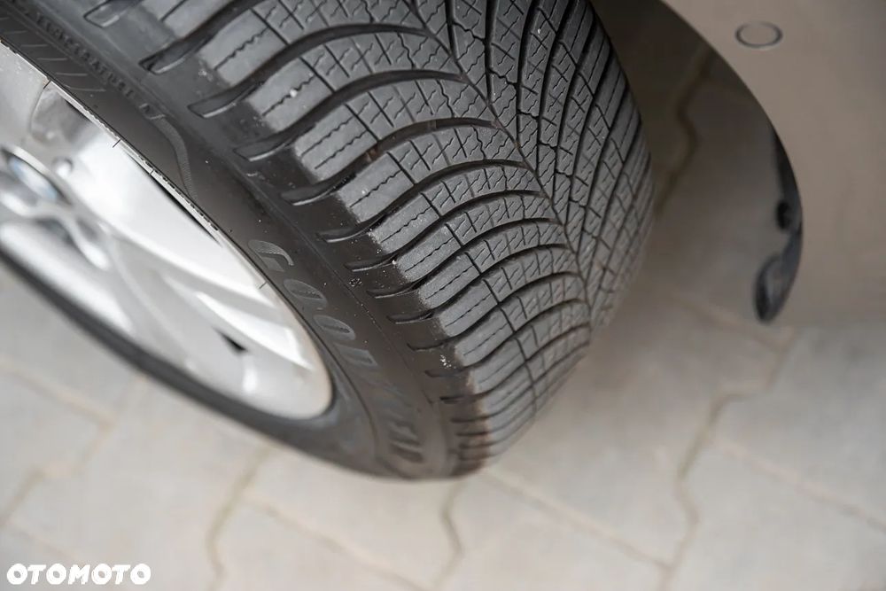 BMW Seria 2 - 35
