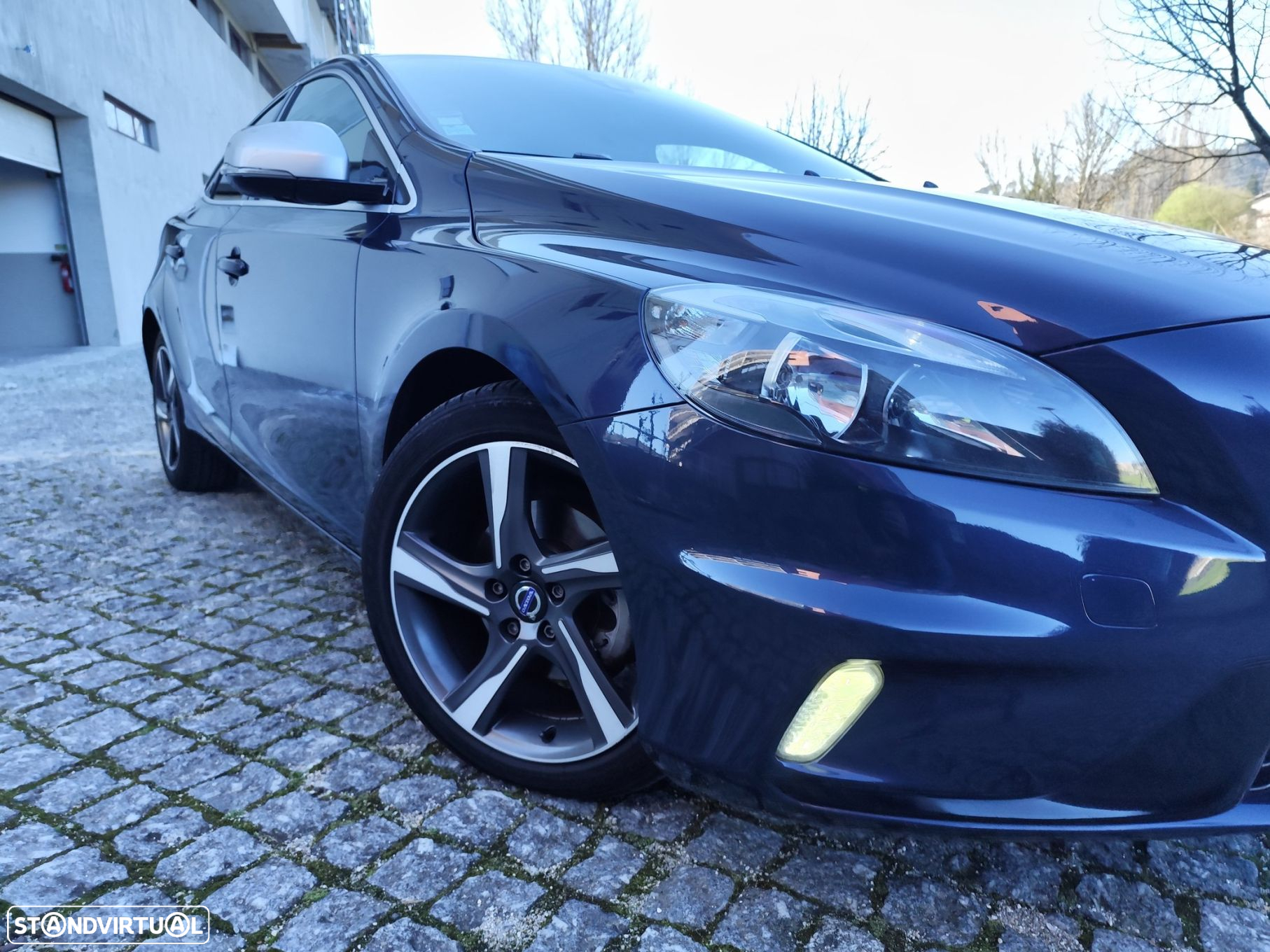 Volvo V40 1.6 D2 R-Design - 23