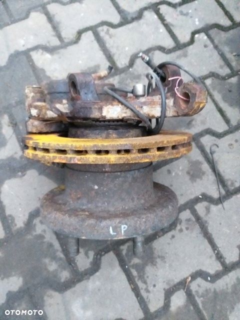 Iveco Daily 3 65c zwrotnica lewy przód - 1