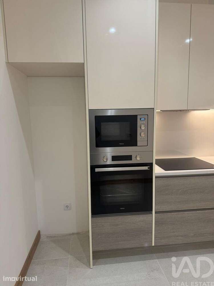 Apartamento T2 em Alcobaça e Vestiaria de 98,00 m2 - Grande imagem: 2/22