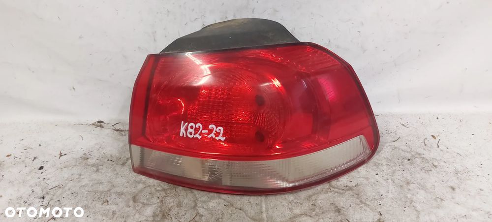 .  TYL TYLNA LAMPA PRAWA VOLKSWAGEN GOLF 6 HB - 1