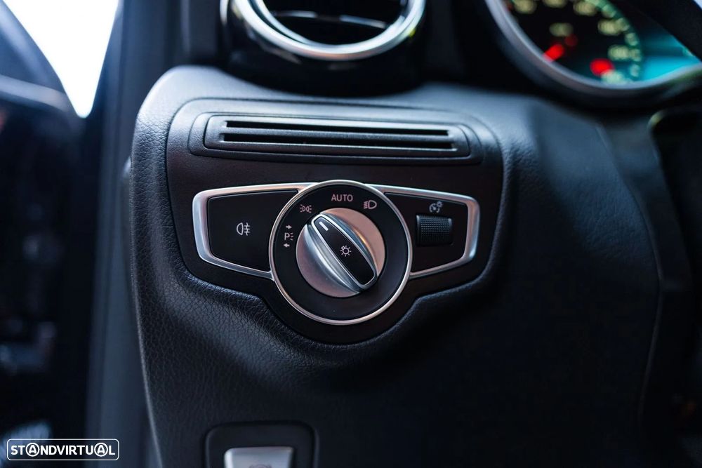 Mercedes-Benz GLC 300 de 4Matic 9G-TRONIC AMG Line - 20