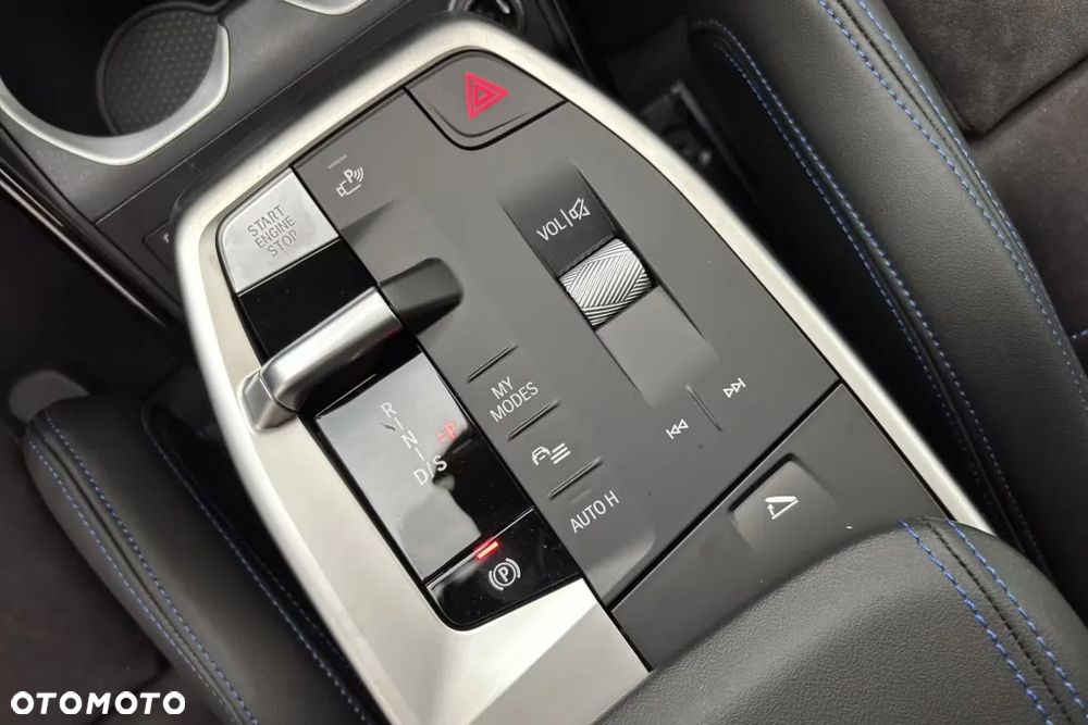 BMW X1 sDrive20i mHEV - 17