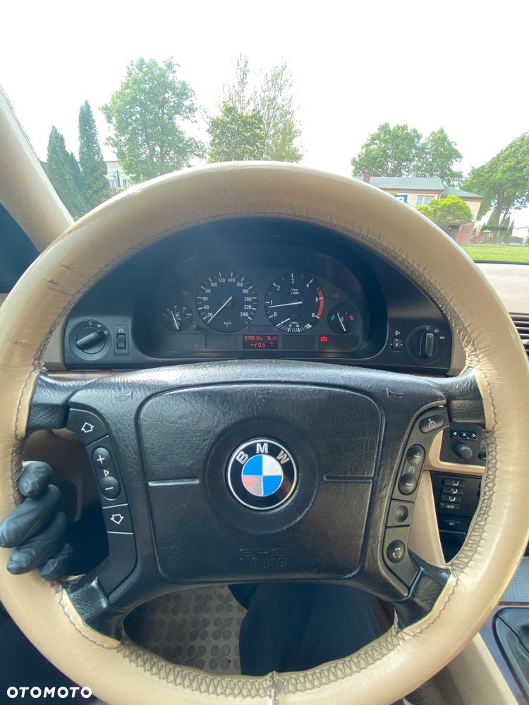 BMW Seria 5 520d - 15