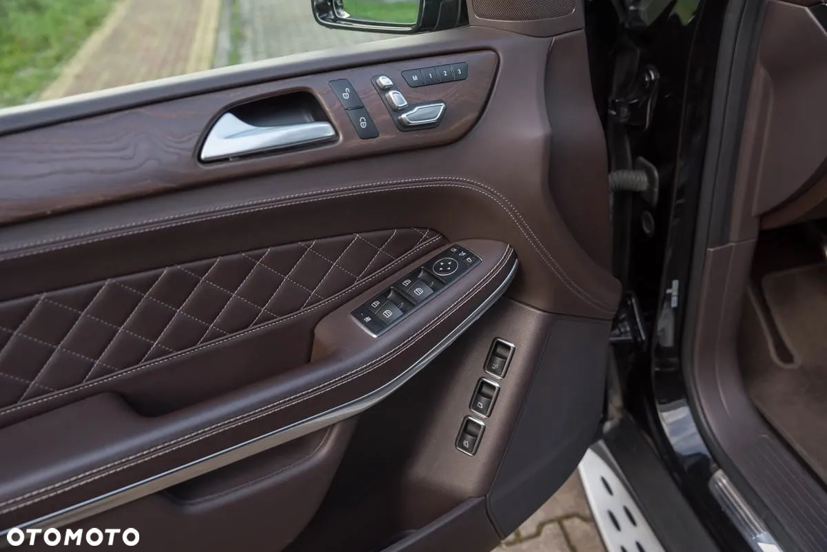 Mercedes-Benz GLS 500 4Matic 9G-TRONIC AMG Line - 14