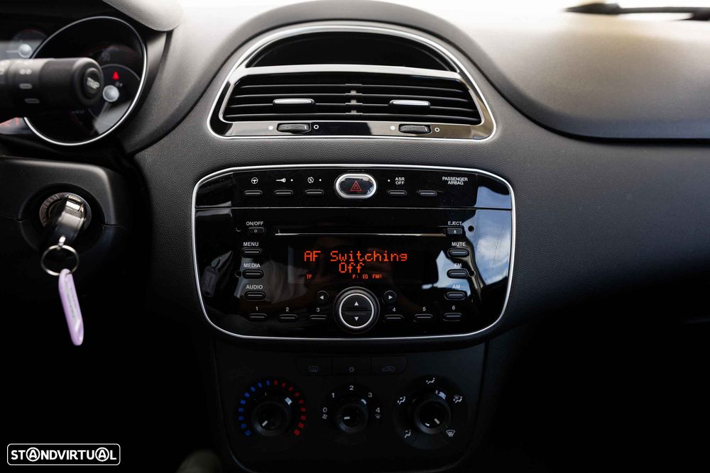 Fiat Punto 1.2 Lounge S&S - 48