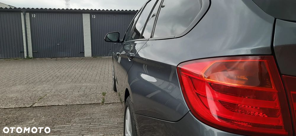 BMW Seria 3 330d Sport Line - 27