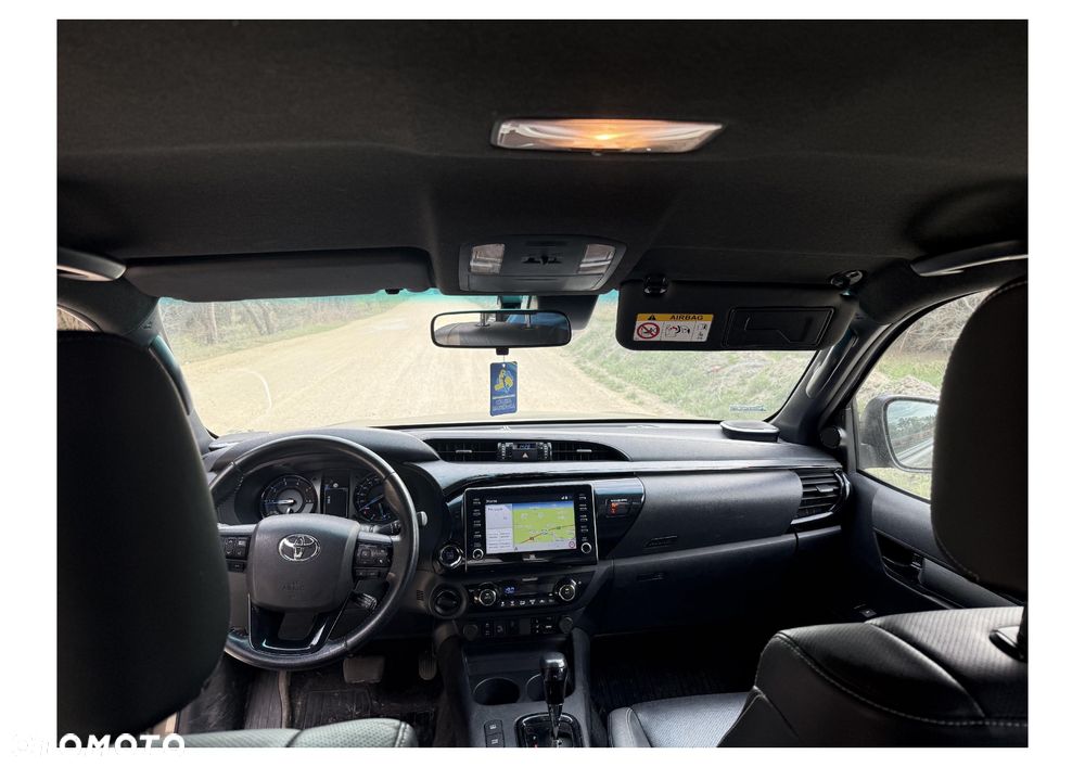 Toyota Hilux 2.8 D-4D Double Cab Invincible Sport 4x4 - 14