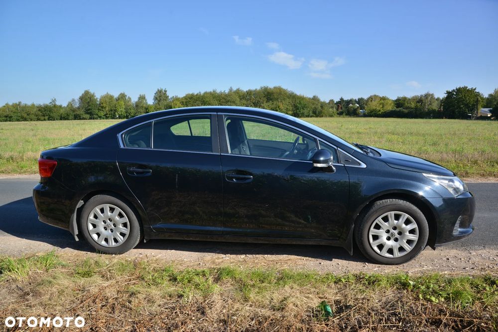 Toyota Avensis 1.6 Active - 4