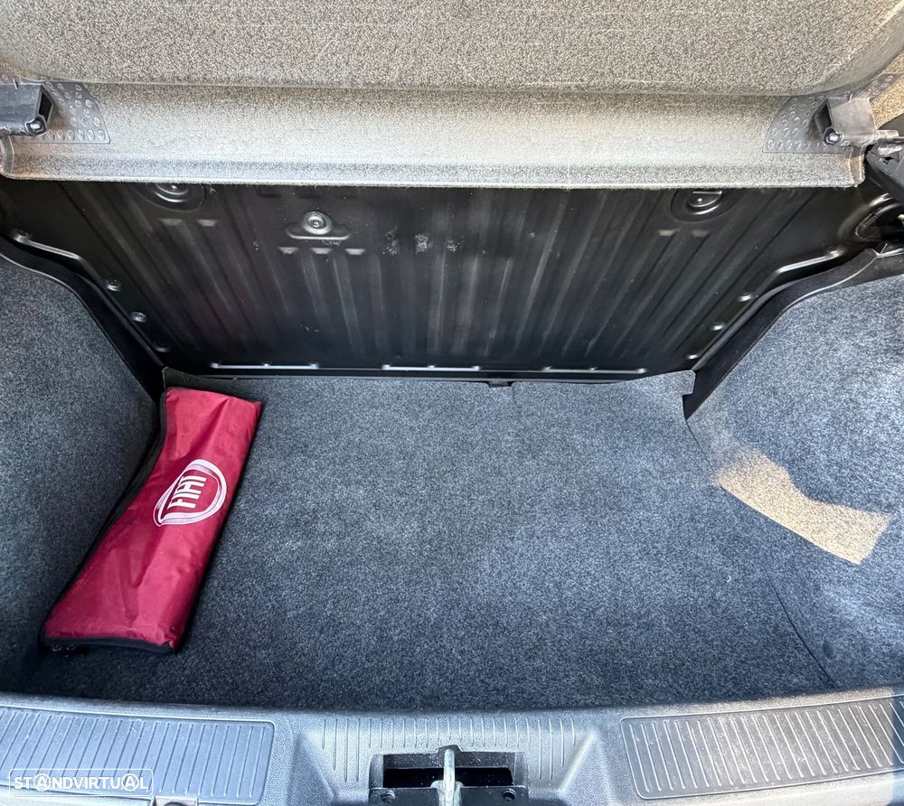 Fiat Punto 1.2 Lounge S&S - 13