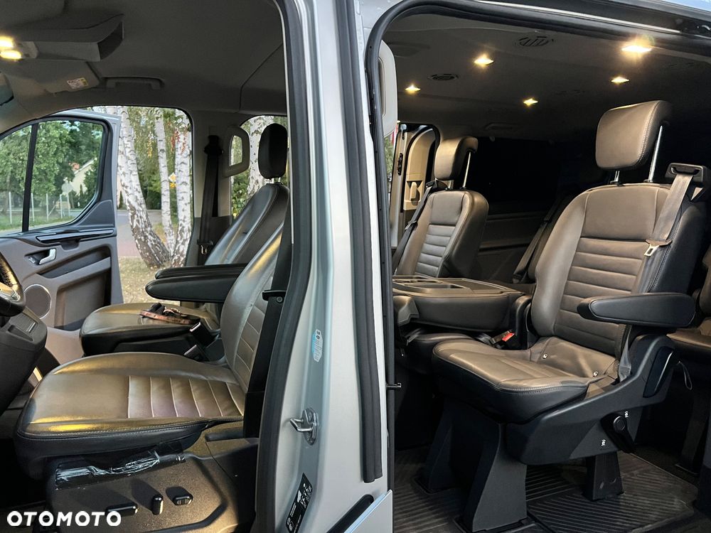 Ford Tourneo Custom 320 L2H1 VA Autm Titanium X - 17