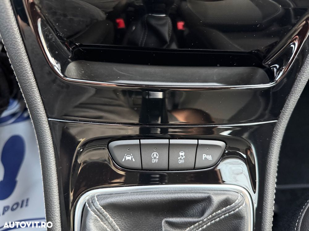 Opel Astra 1.6 D Start/Stop Innovation - 17