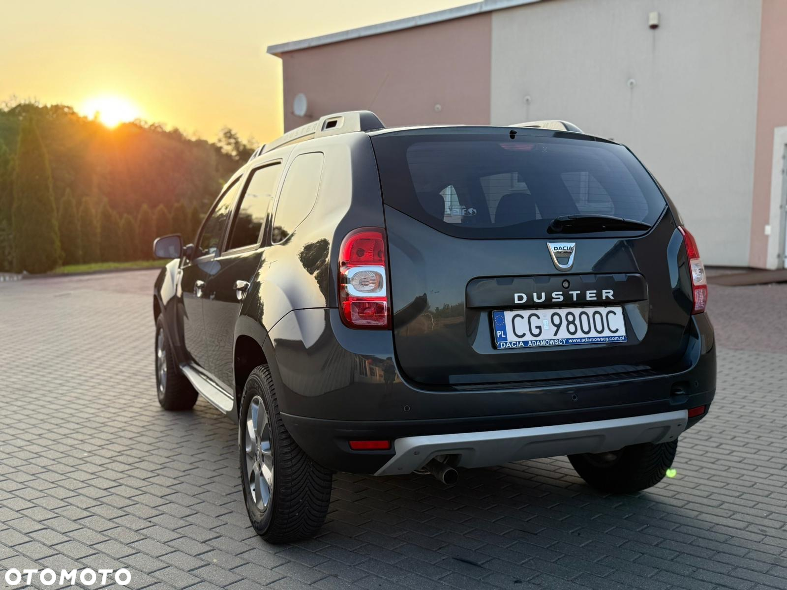 Dacia Duster 1.6 SCe Urban Explorer S&S - 4