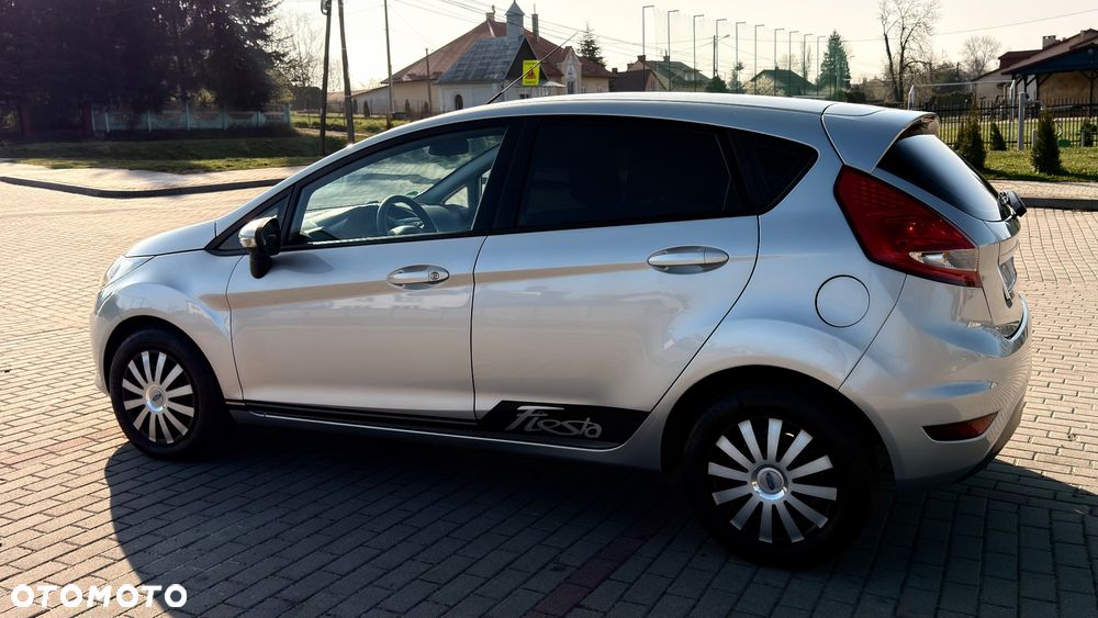 Ford Fiesta 1.25 Titanium - 25