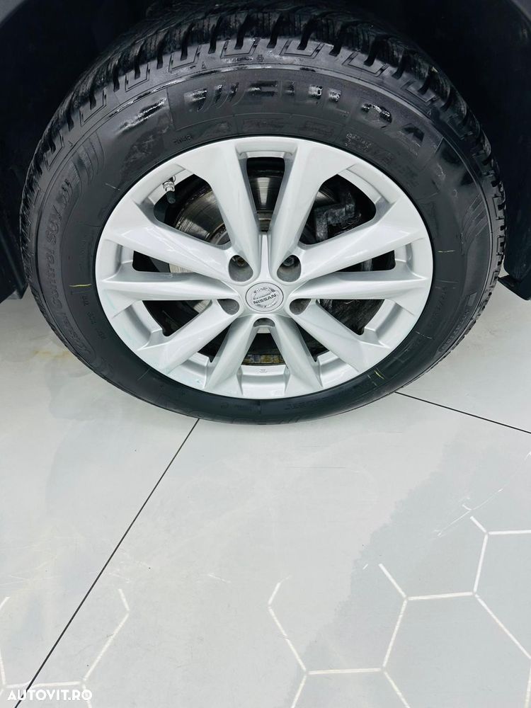 Nissan Qashqai 1.2 DIG-T TEKNA - 10