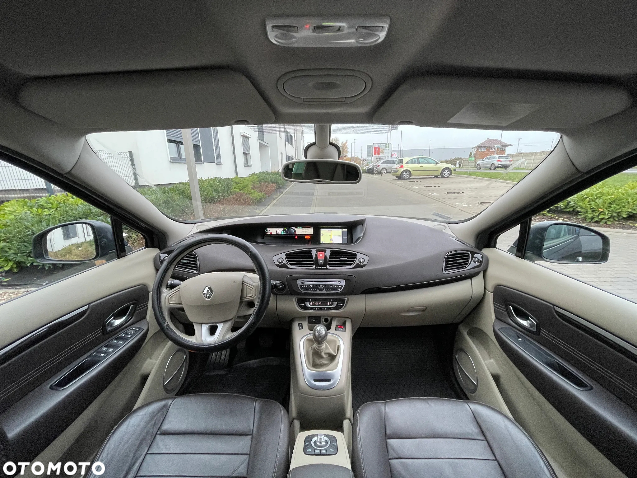 Renault Grand Scenic Gr 1.9 dCi Bose Edition - 4