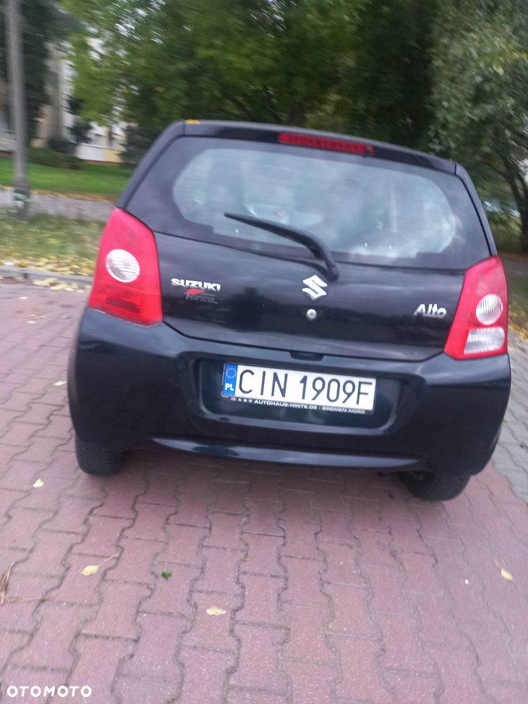 Suzuki Alto 2010 photo 3