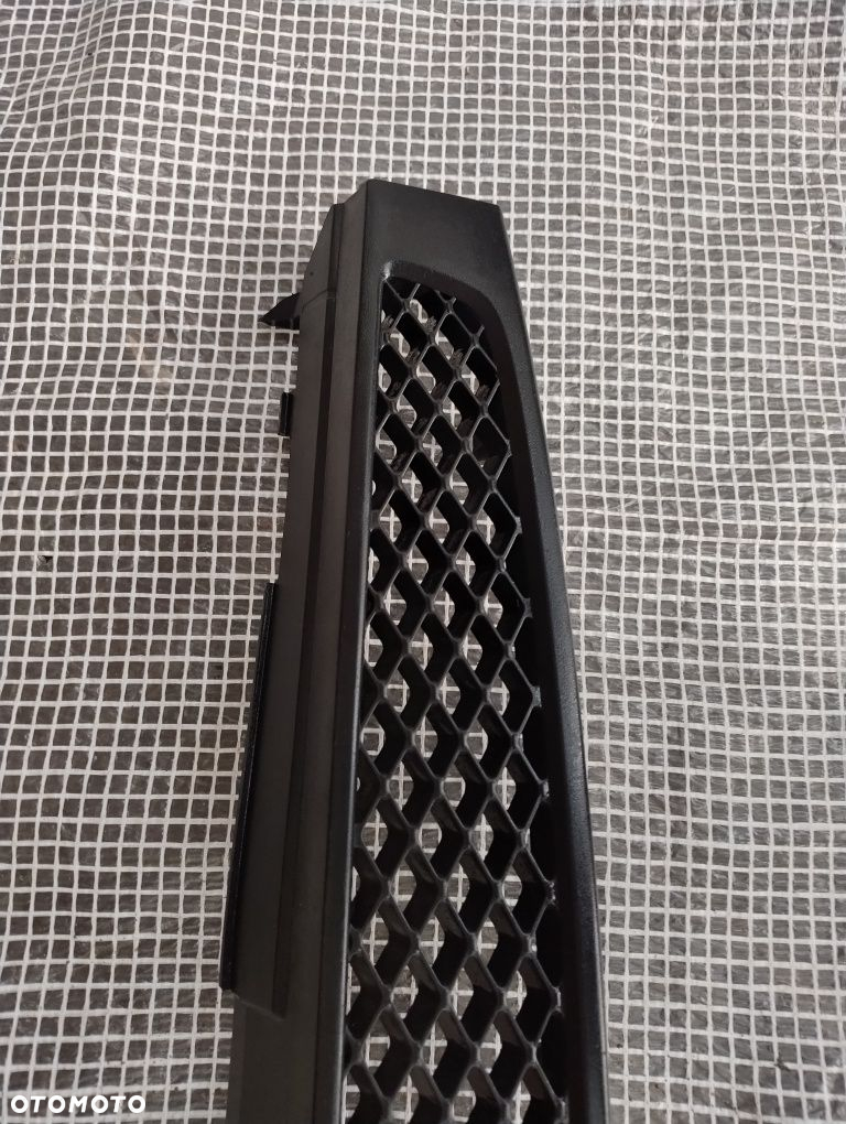 Atrapa  przód ford fiesta MK6 przedlift grill kratka czarna wysyłka - 4