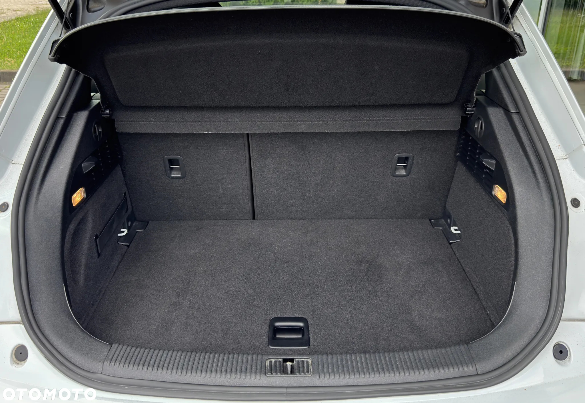 Audi A1 Sportback 1.4 TFSI S tronic S line Sportpaket - 13