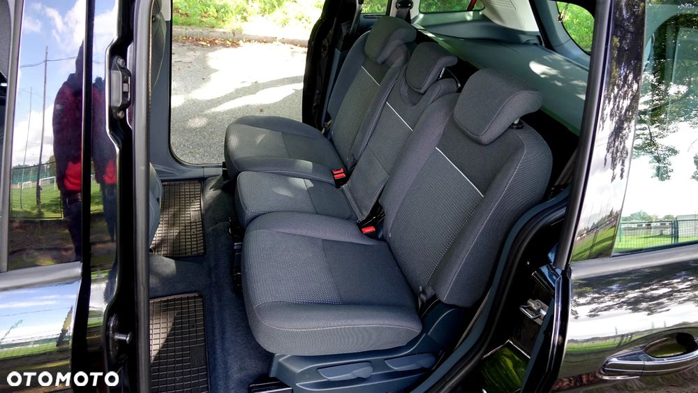 Ford Grand C-MAX - 8