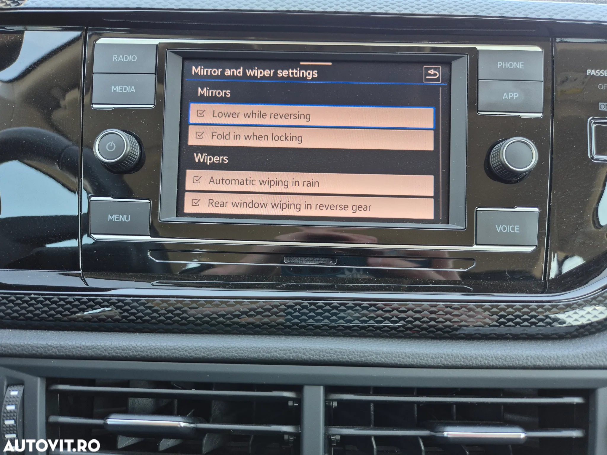 Volkswagen Polo 1.0 TSI DSG Life - 25