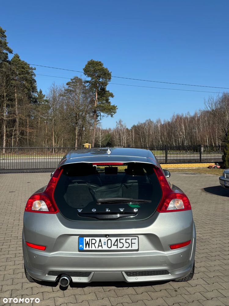 Volvo C30 D2 R-Design - 10