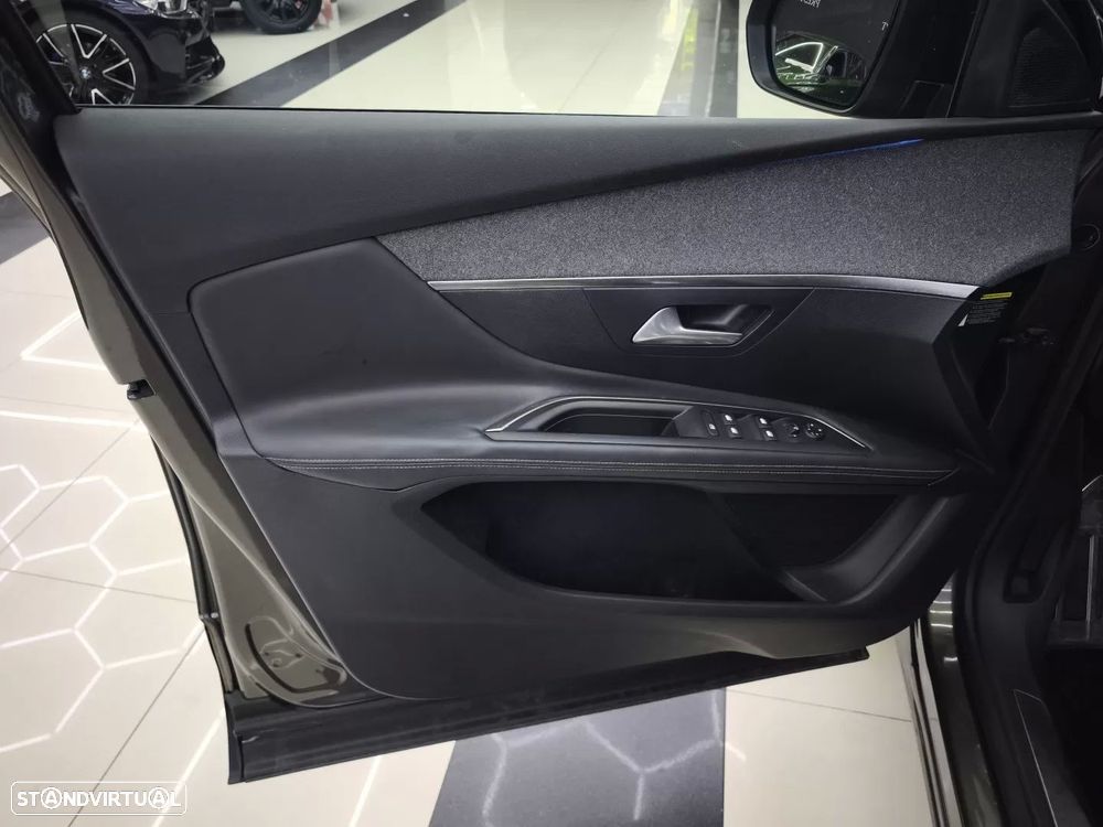 Peugeot 3008 1.6 BlueHDi GT Line — fotografia 16
