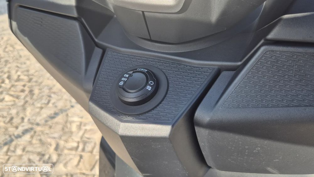 BMW C 400 GT Triple Black - 15