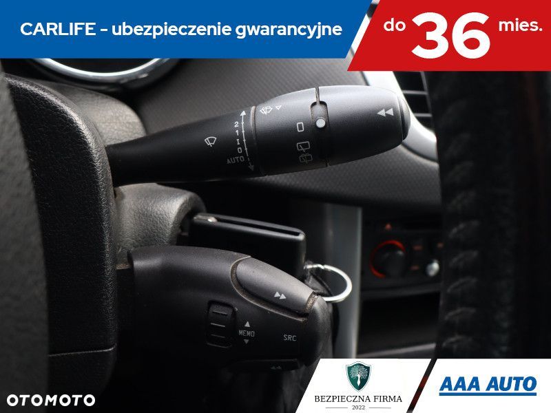 Peugeot 207 - 18