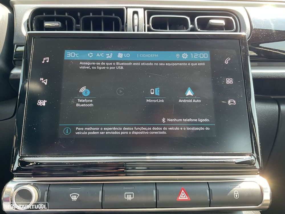 Citroën C3 1.2 PureTech Shine - 26